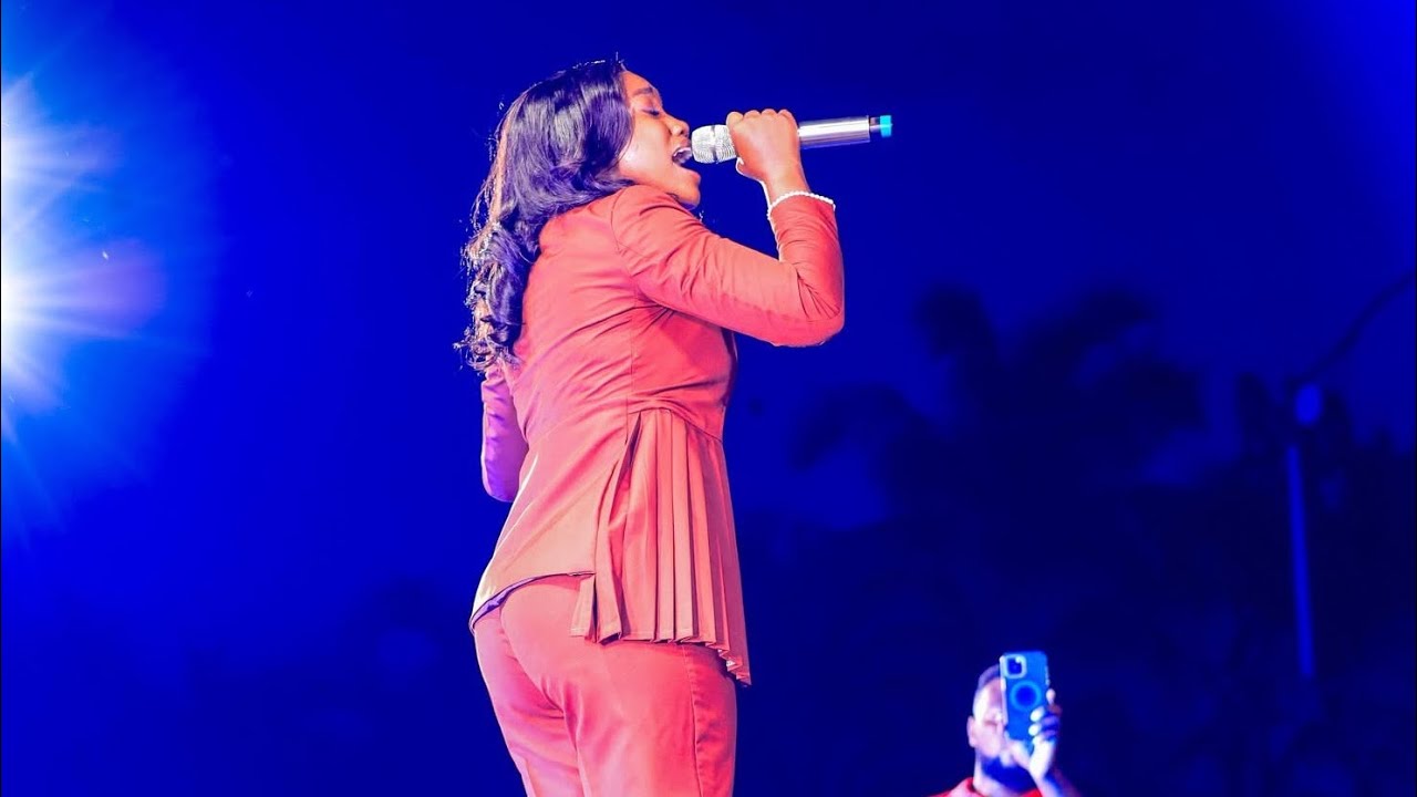 Loutchina Decius concert la trinité full performance palais municipale Delmas 33 