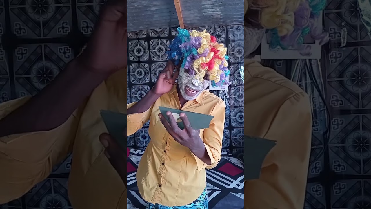 TA GEE THE CRAZY: OVER  DOSING  MY  MOTHER'S PERFUME  DIDN'T  END  WELL  FOR  ME