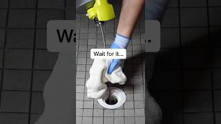 What’s in the drain?! 😬