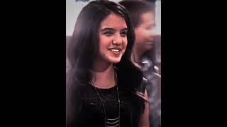 Sophie De La Rosa - Bella And The Bulldogs