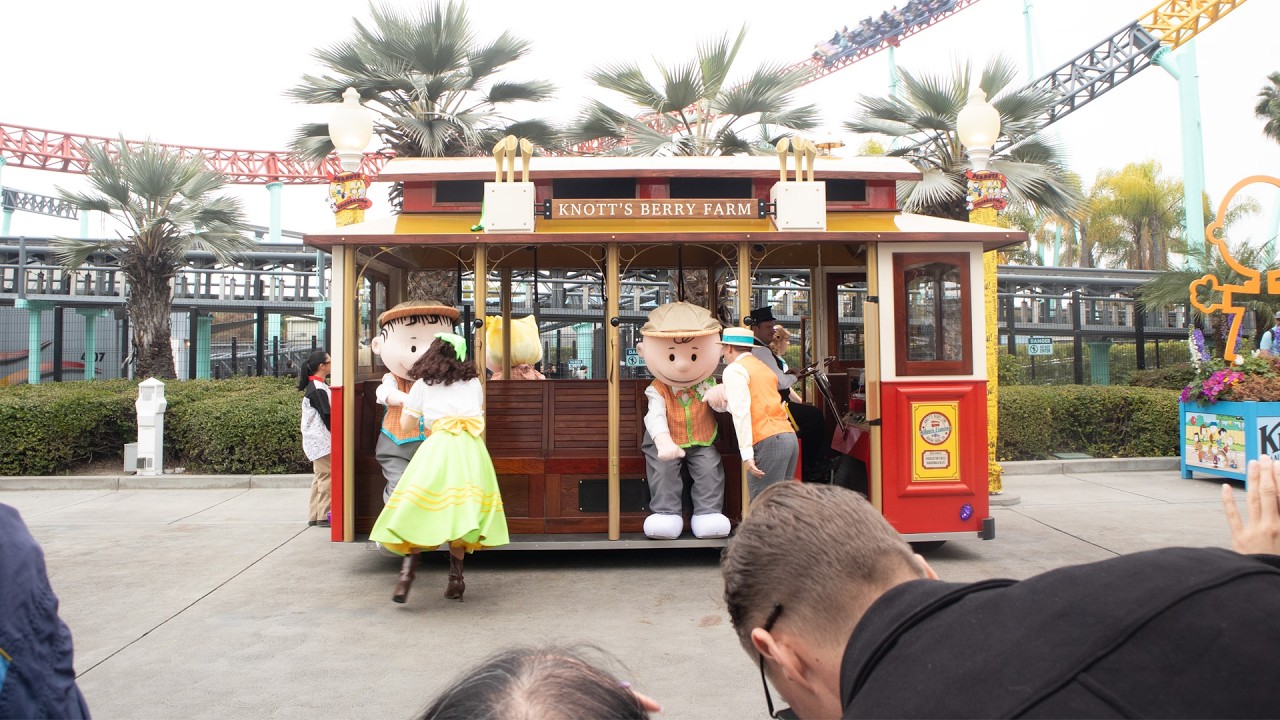 TROLLEY PEANUTS CELEBRATIONS PERFORMANCE KNOTT'S BERRY FARM PART 2