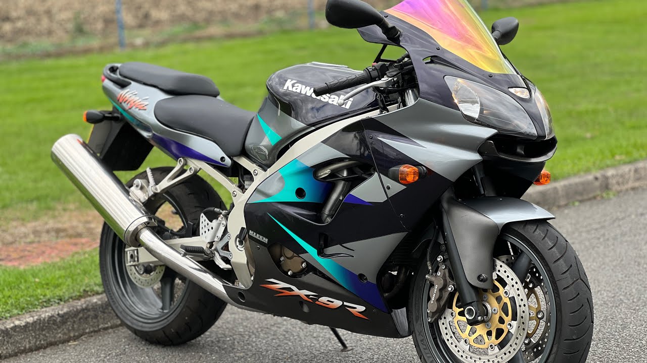 2005 Kawasaki ZX9R - YouTube
