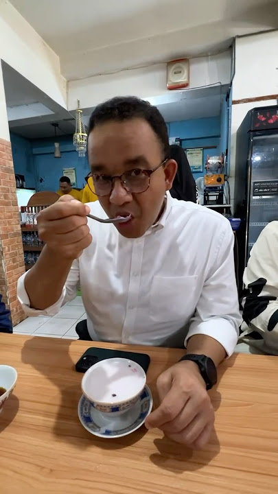 Anies Menjajal Dawet Suronatan Madiun #AniesJalanJalan