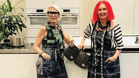 Textile TV 2021 - MORE with LESS - Aprons/Pinafore...