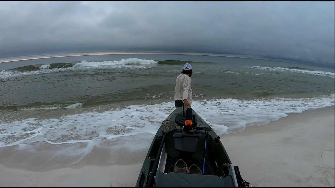 Launching/Landing a Kayak in the Surf (Navarre Beach, FL) YouTube