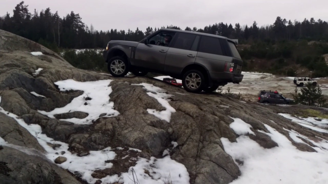 Range Rover Vogue TDV8 Rock Crawling in Sweden L322 - YouTube