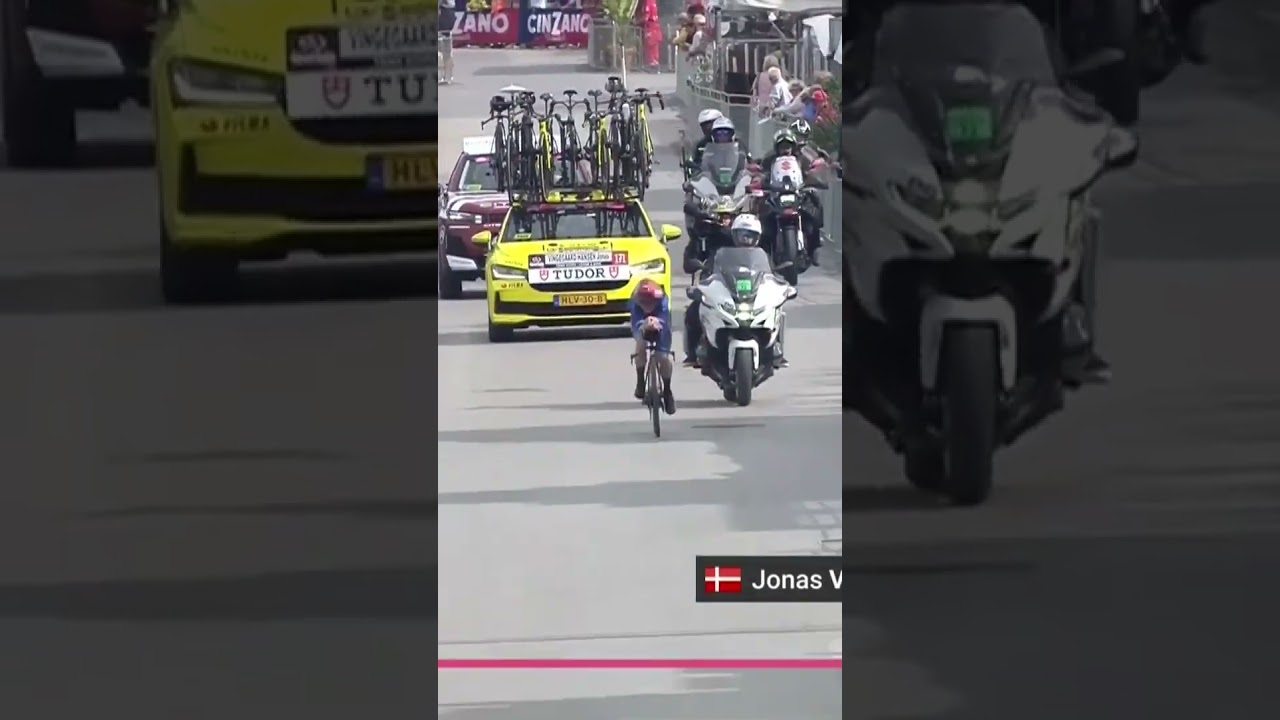 Jonas Vingegaard is right in the mix ππ The Dane is right up there among the fastest GC contenders.