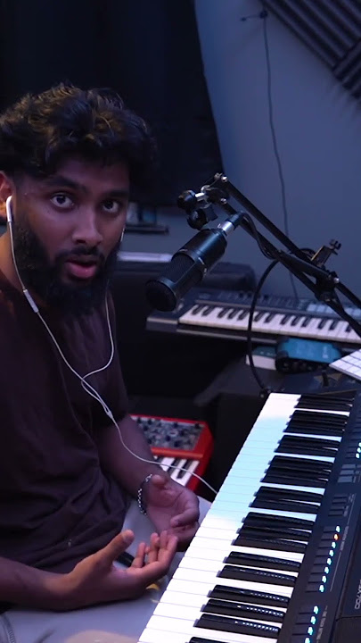 How to play bass on keyboard | Keybass | Marcus miller Bass