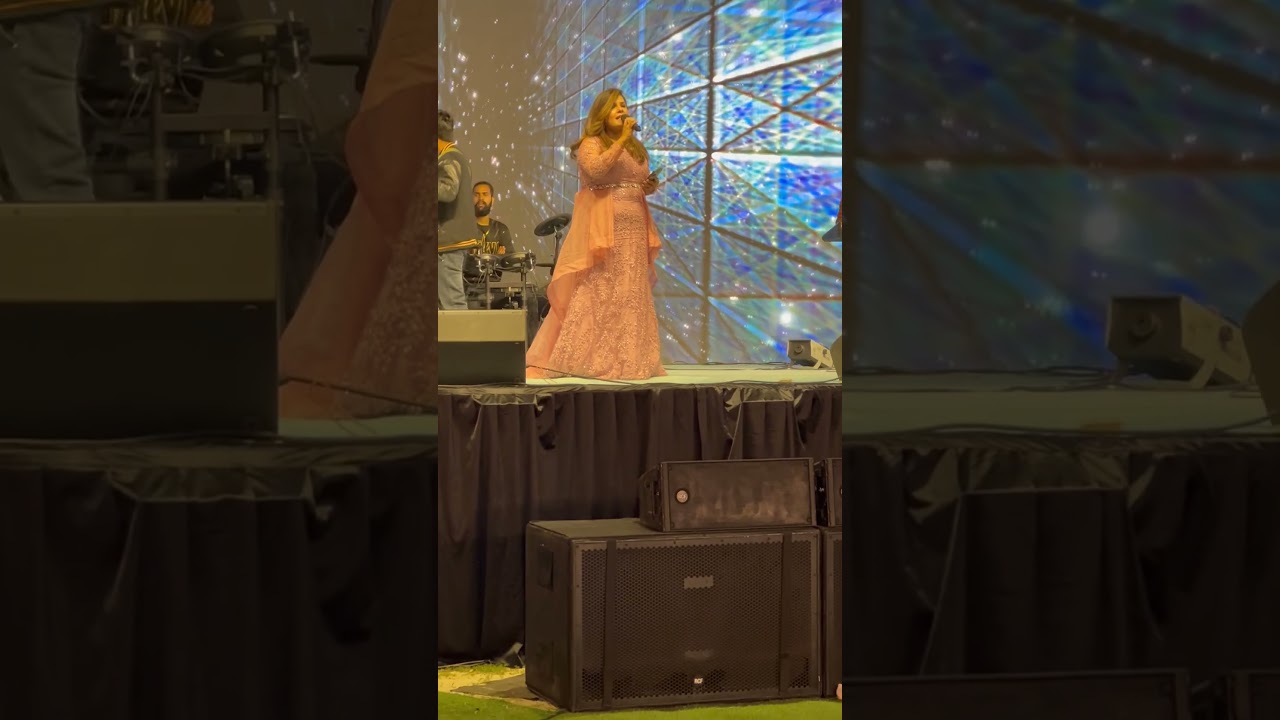 A warm welcome note by Anchor on behalf of family. 