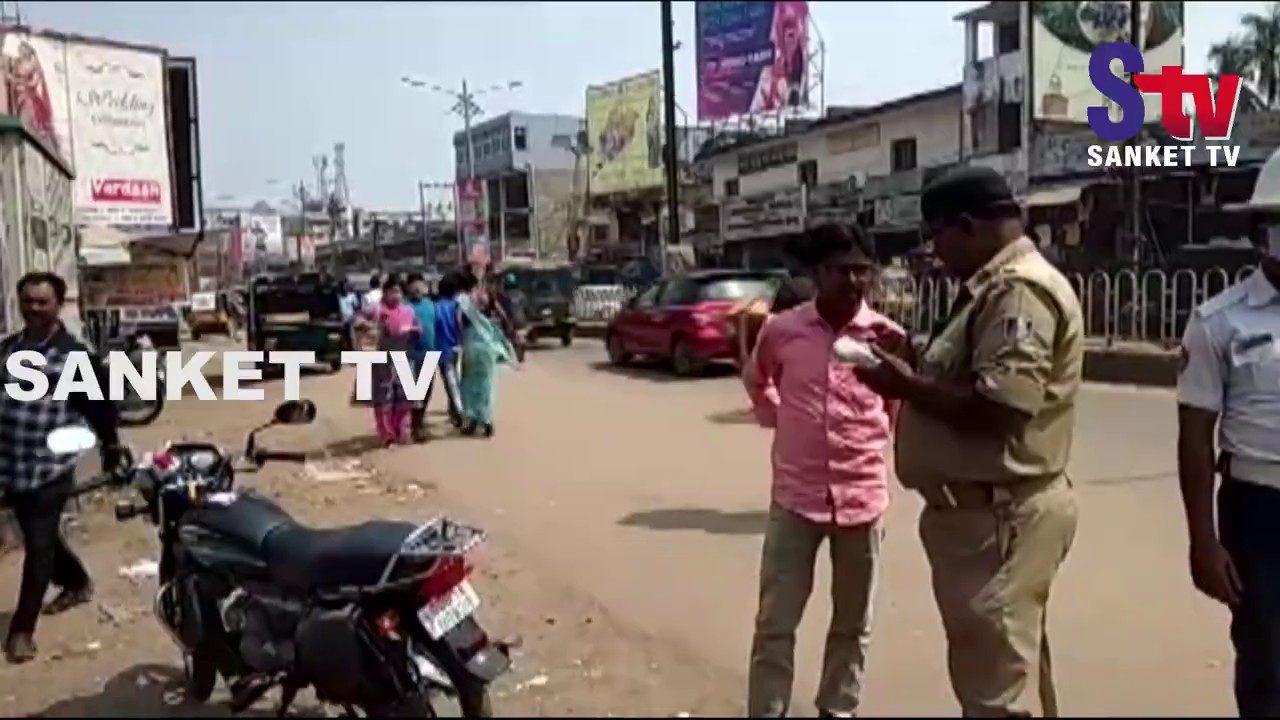 Odisha : Traffic cops conduct vehicles checking in Cuttack city | Sanket Tv