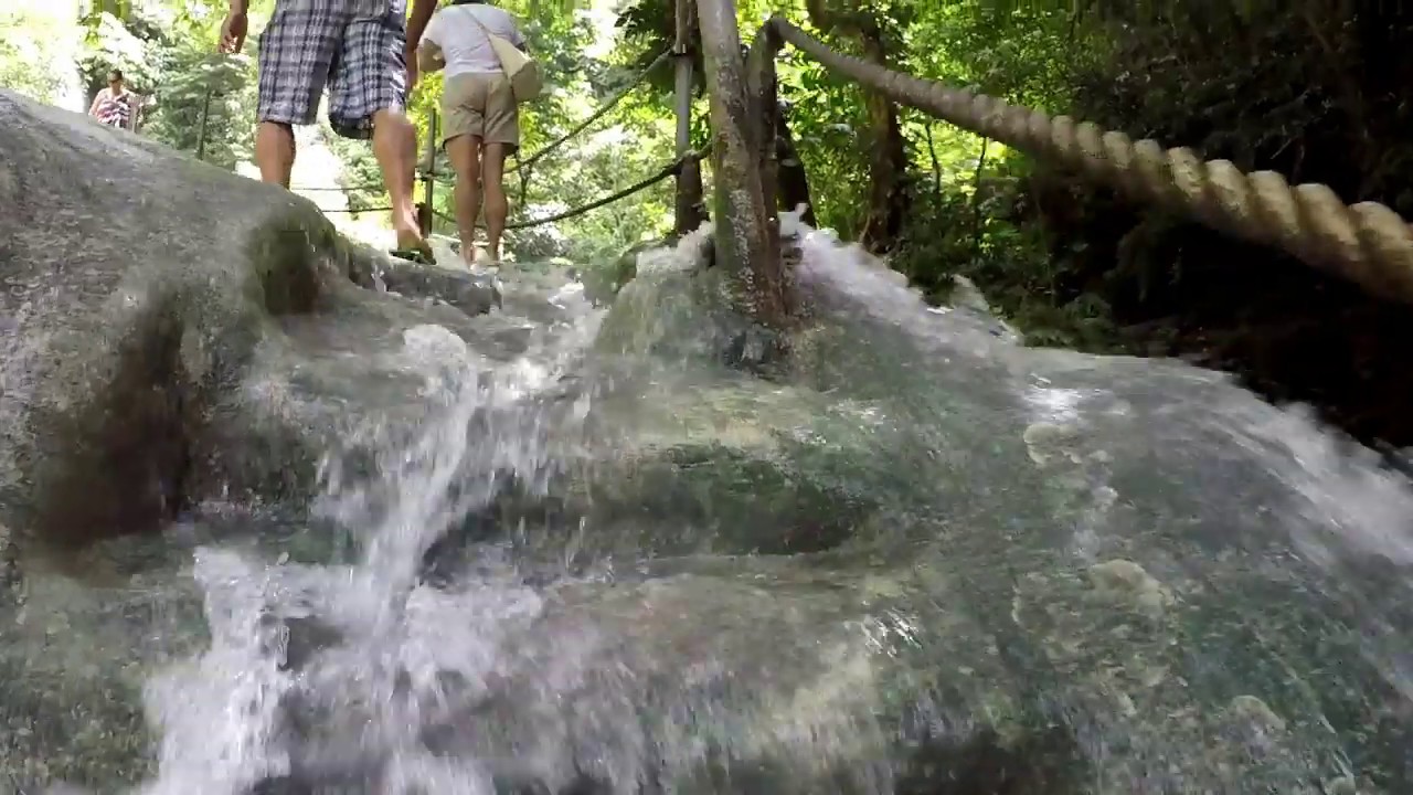 ⁣Evergreen Cascades Waterfall - Vanuatu
