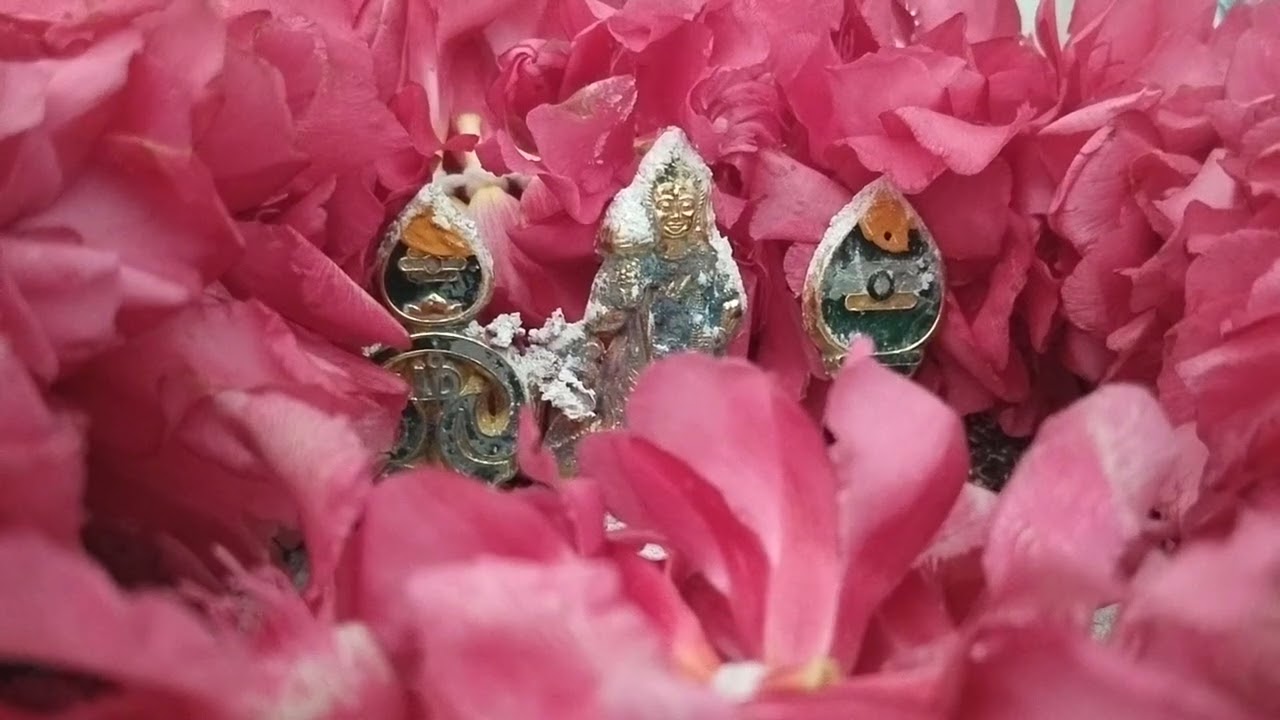 எத்தனை ஜென்மம் எடுத்தாலும் நீதான் என் அண்ணன் , இந்த ஜென்மம் யமுனா நிகித்ரன் ஆகியஉங்களுடன் பாயணம்  . 