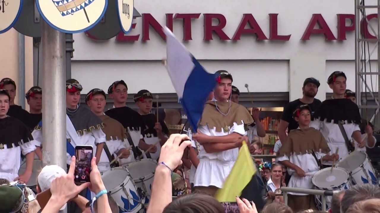 Rutenfest 2018 - 50 Jahre Schützentrommler - Antrommeln vor dem Lederhaus