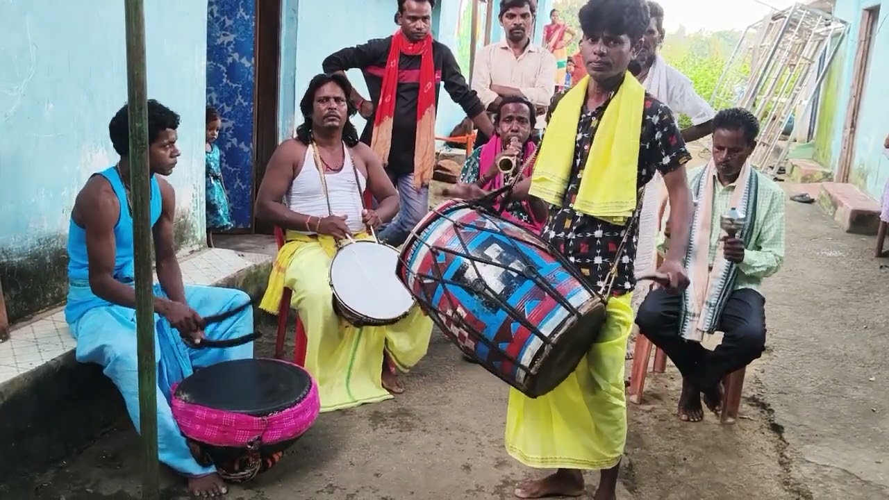 ବାଲଦାଶ ଗ୍ରାମ ସମ୍ବଲପୁରୀ ଦିପ୍ପତା ବଜା ମୁହୁରି ବଜା ##