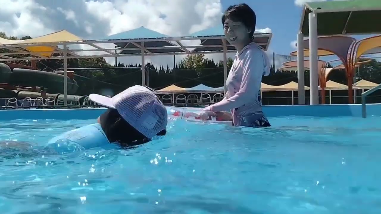 アームリングで流れるプールinウェルピア伊予