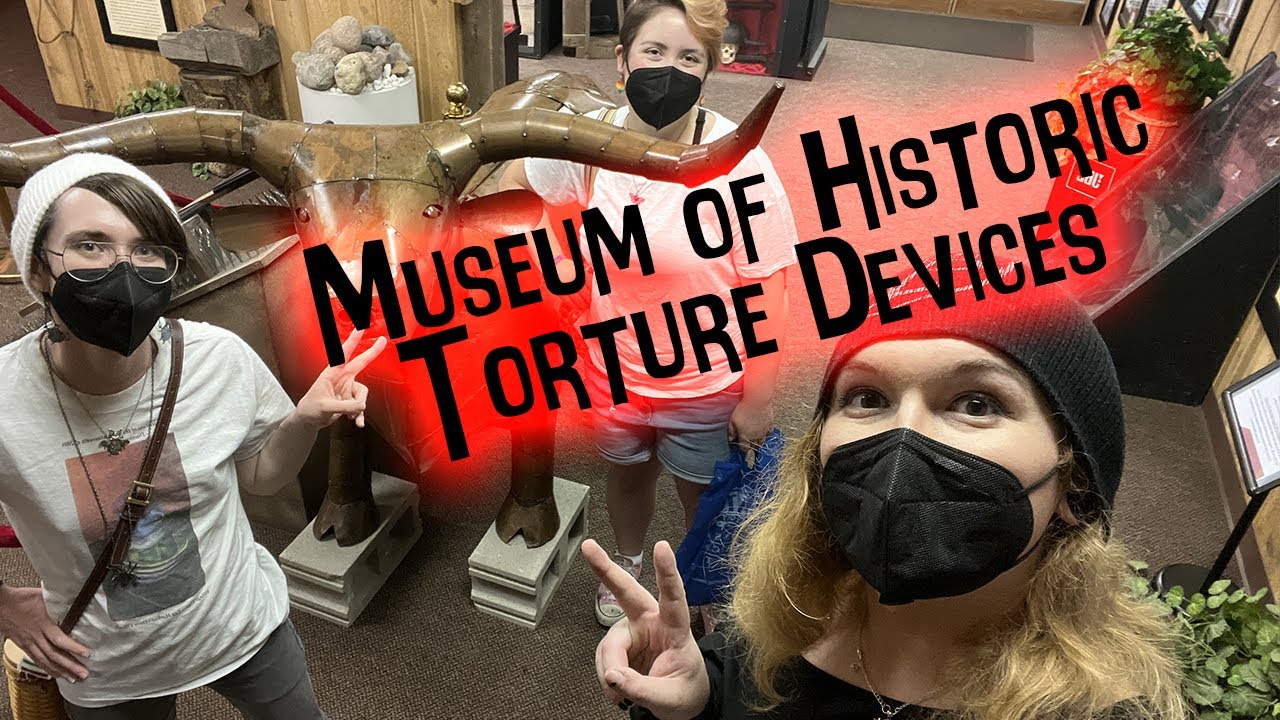 John Wayne Gacy at the Torture Museum in Wisconsin Dells