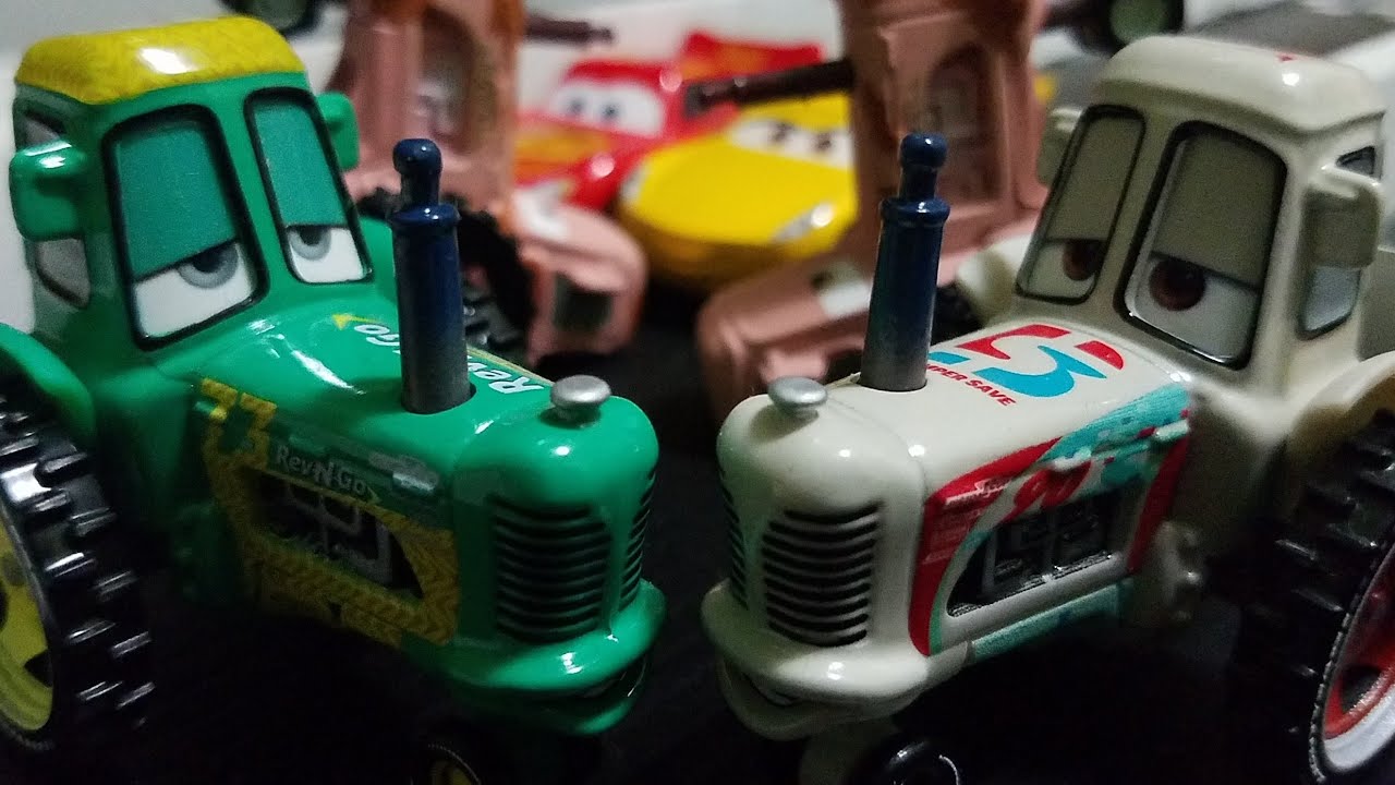 Disney Pixar Cars 3 Rev-N-Go Racing Tractor + Bumper $ave Racing