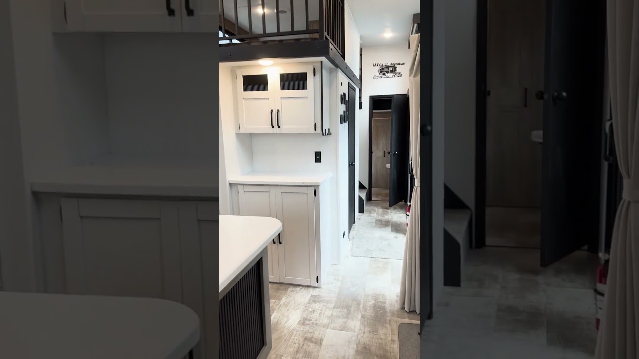 2025 Palomino Puma Destination 401RLFT | Destination Trailer for the Holidays