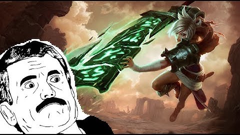 Fail Flash Turns into INSANE 1v2 Outplay (Riven)