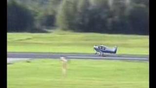 20071112 kleiner Flugzeug landet FN - 飞机