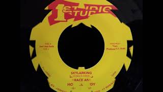 SKYLARKING (original Studio One cut) / SKY-RHYTHM - Horace Andy / Dub Specialist.