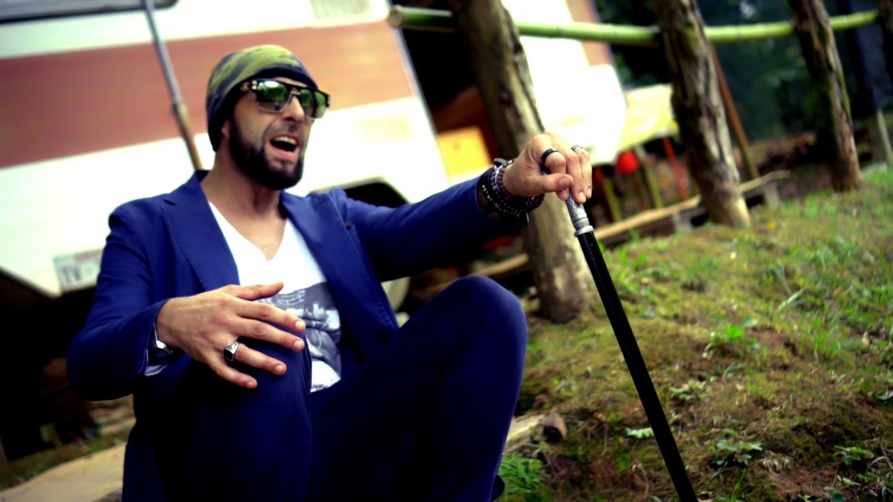 Quoroom - "Mandami via" (Official Video)