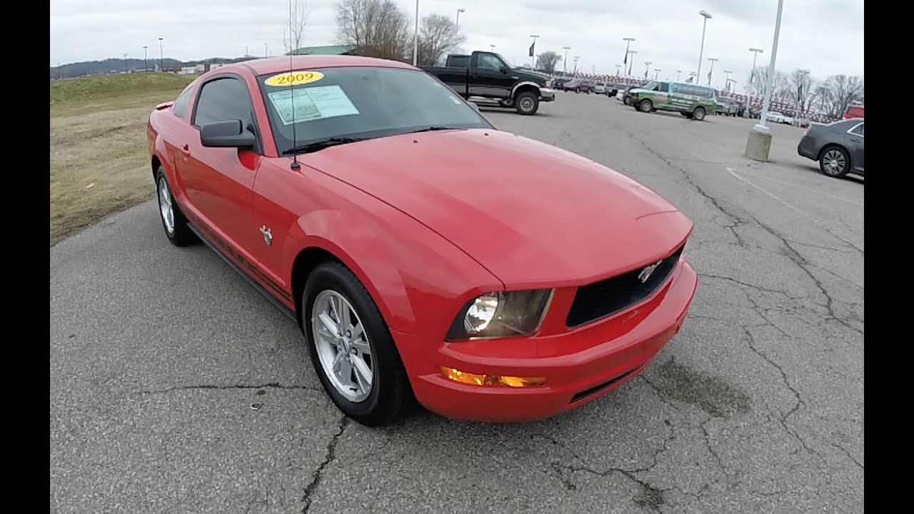 2009 Ford Mustang V6 Deluxe Coupe P10126