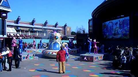 Place à Danse...à Discoveryland (Fin & Départ de Stitch)