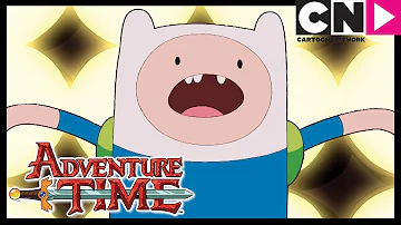 Quem canta a música de abertura de Hora de Aventura?