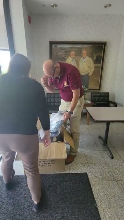 Jeff is Throwing Down Over HIs Mellott Merch!