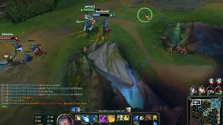 ULTIMATE FAIL - Sona misses her ULT the First Time