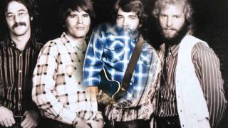 Creedence Clearwater Revival - Up Around The Bend