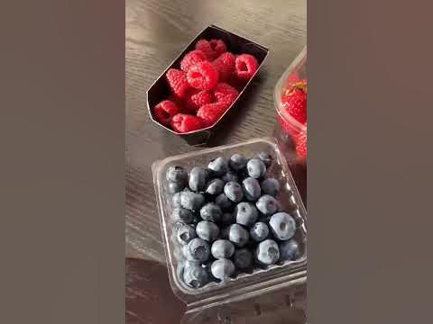 Ягоды для торта🍓 . А вы готовите торты? #рецептытортов #торты # ...