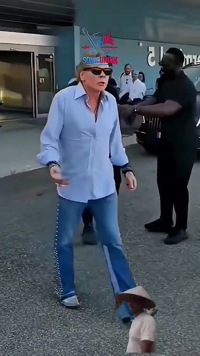 sangat luar biasa Axl Rose