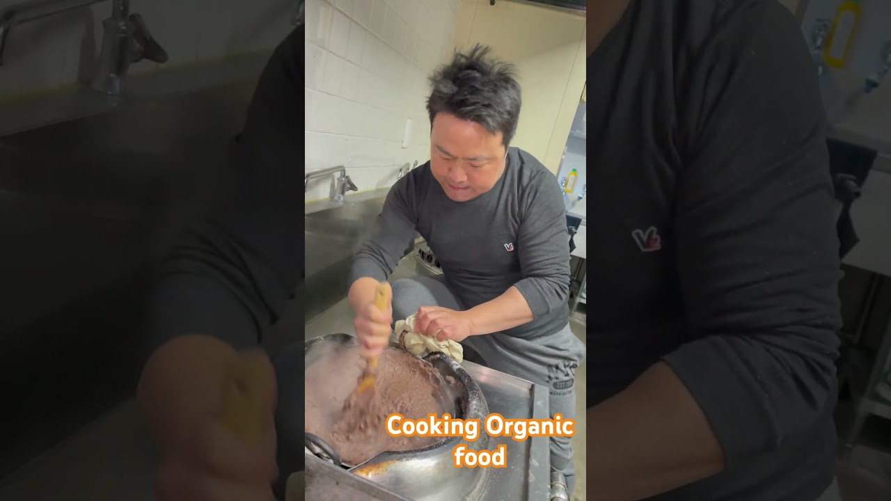 Cooking organic food 