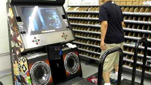 DDR X2 AC US test - June.H plays Only My Railgun