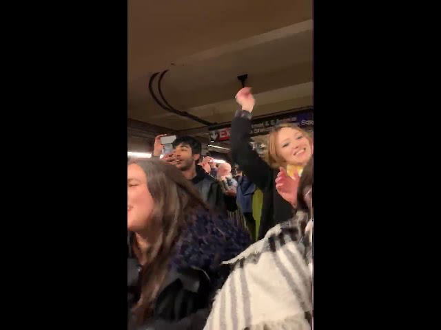 Subway dance party after Robyn concert @ MSG 3/8/19