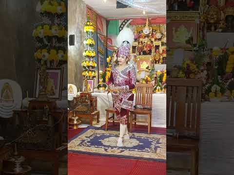เอกรัก  รุ่งเจริญรัตน์        ออกแขก เองครับงานนี้