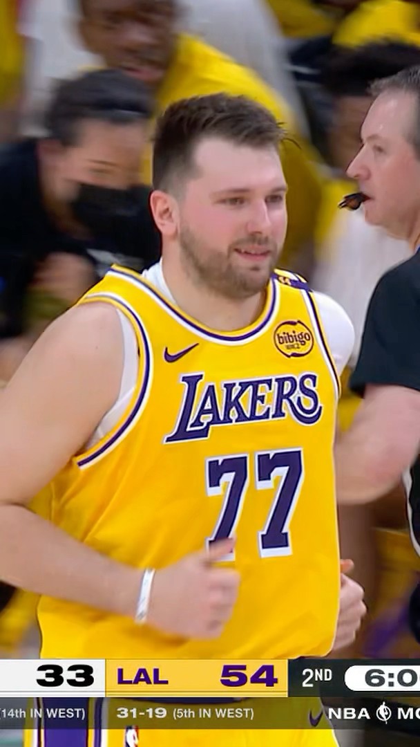 LeBron and Luka show off their one-legged fadeaways! ?‍?