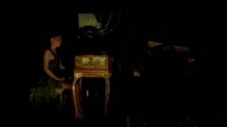FC Kahuna- Hayling (Lyrics)