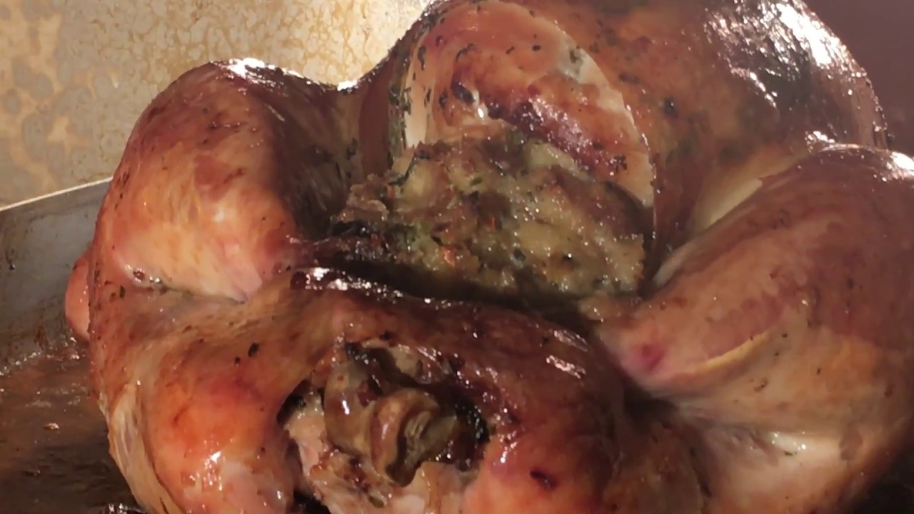 Baking a Thanksgiving Turkey in a WoodFired Oven Fontana Forni YouTube