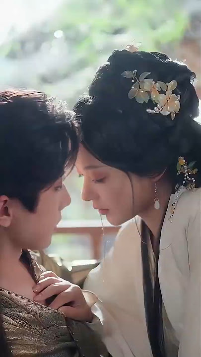 #👆Click the link above to watch the full video👆 病鹤啄雪 #Watch Now #drama #cdrama #love #shorts