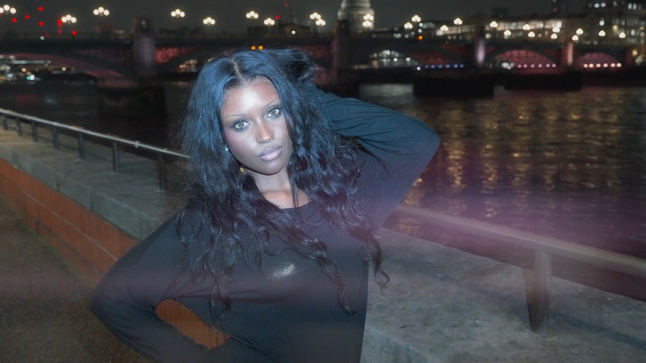 Cherrie B - no sleep (visualiser)