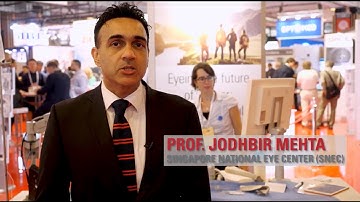 Prof. Mehta shows the advantages of FEMTO LDV Z8 and its latest lenticule application "CLEAR"