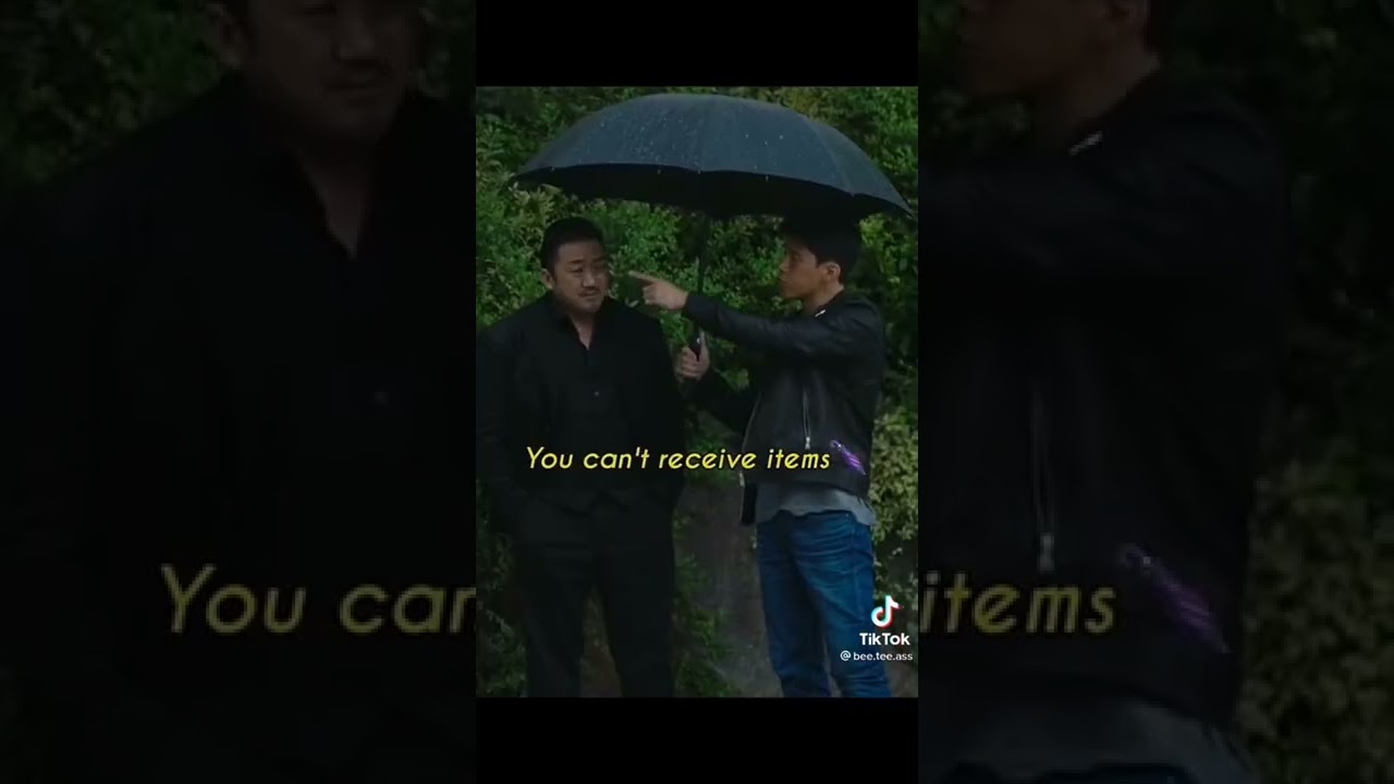 The girl got killed because of umbrella 🤔