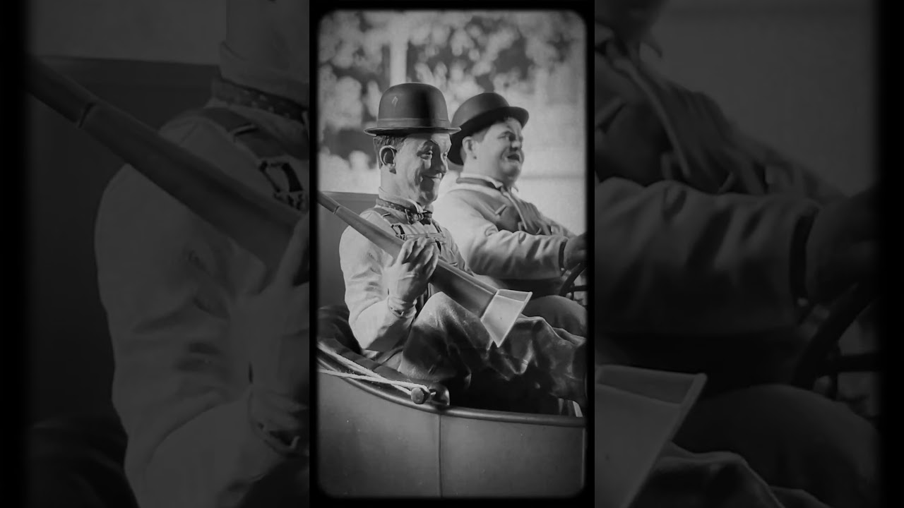 STAN LAUREL & OLIVER HARDY "TOWED IN A HOLE" FORD T 1/12 SCALE STATUE