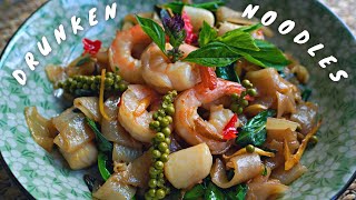 DRUNKEN NOODLES PAD KEE MAO | ผัดขี้เมา