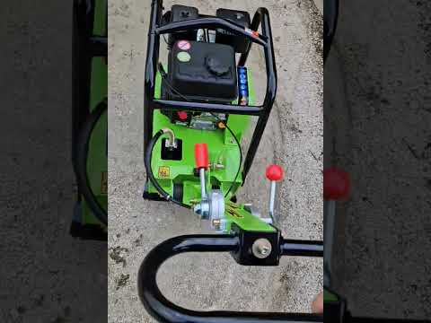 Віброплита реверсивна ZIPPER ZI-RPE125 25кН 125 кг, видео 1