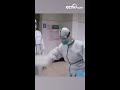 좋은 마음가짐으로 "역"에 대항하자! 95후난 간호사 격리병동서 환자들과 태극권  |CCTV 한국어방송