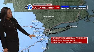 AccuWeather Alert: Flurries first, late breaks